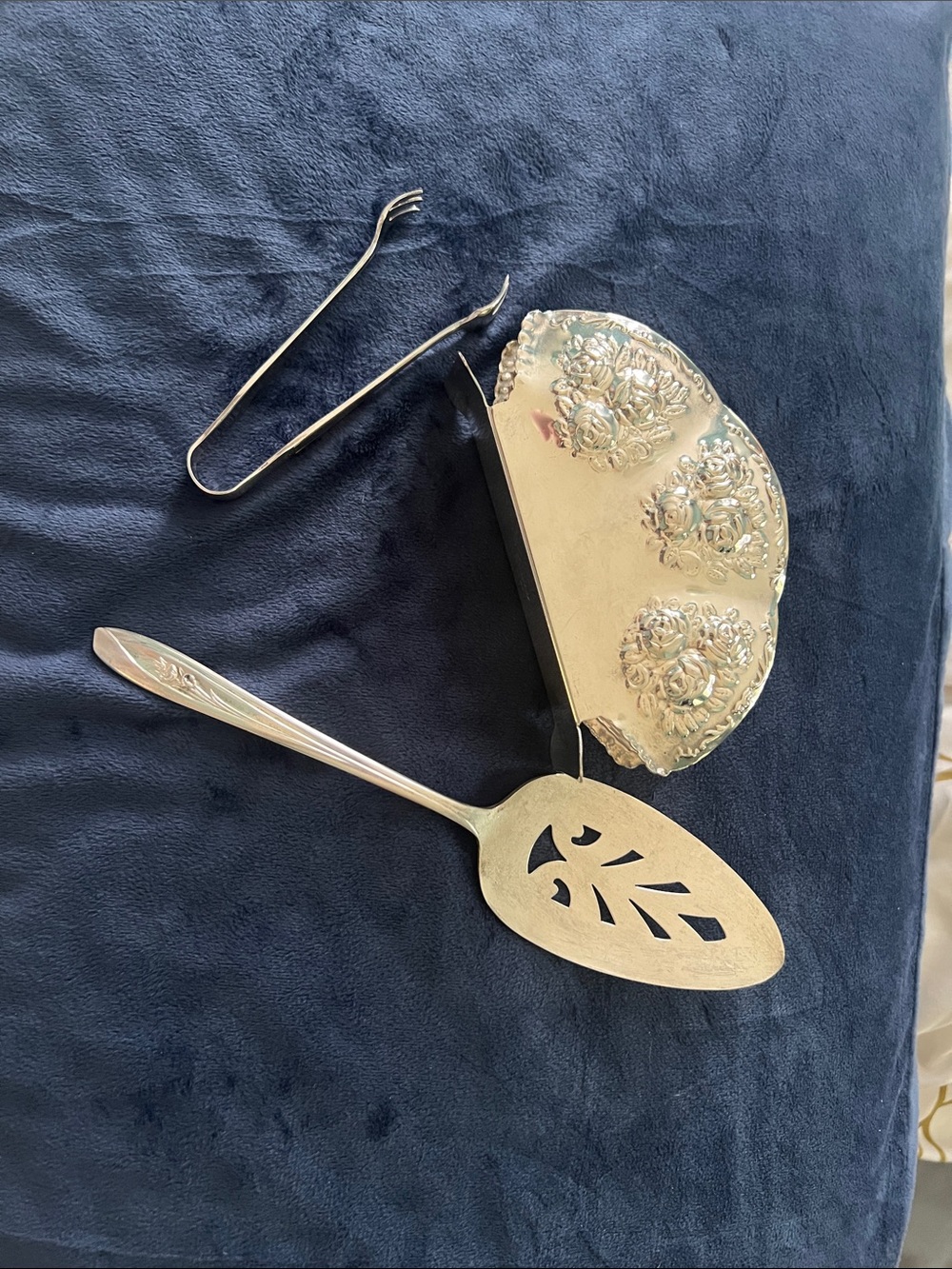 Mid-Century Vintage International Silver Co. Silverplate Serving Set